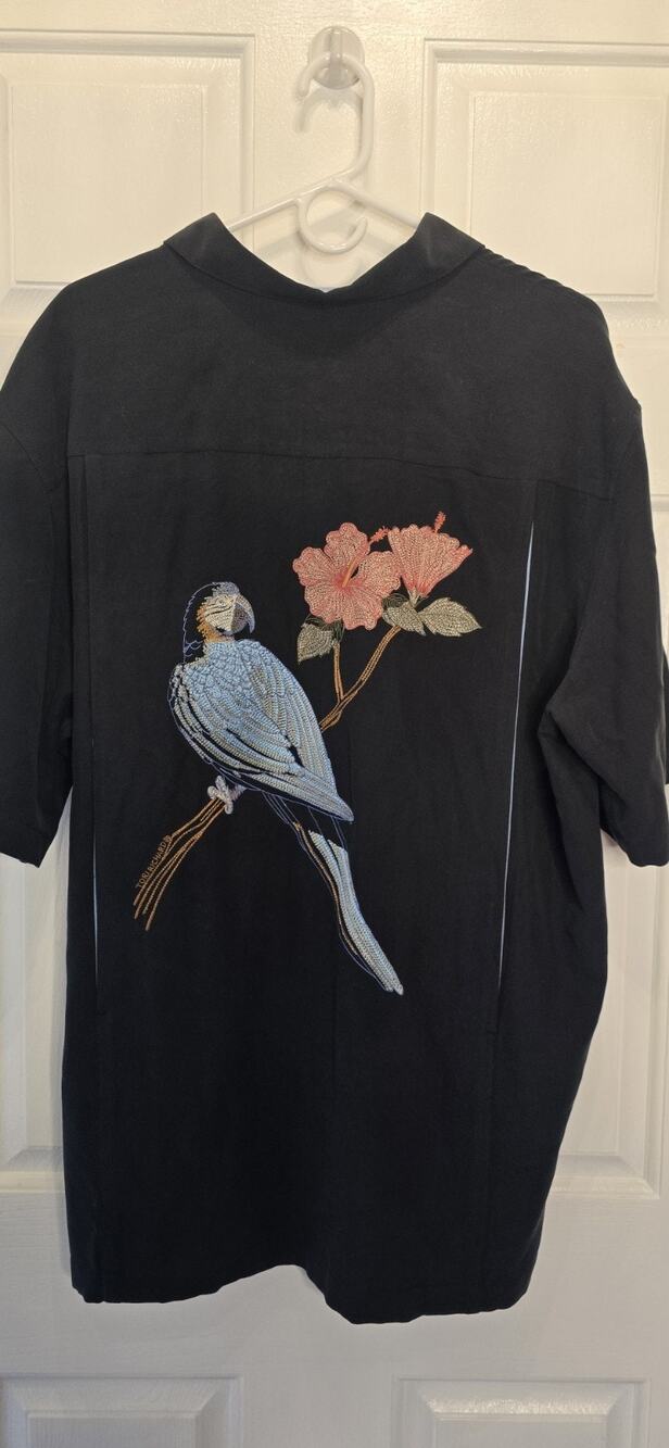 Tori Richard 100% silk Embroidered Parrott Button Front Hawaiaan Shirt Men’s L